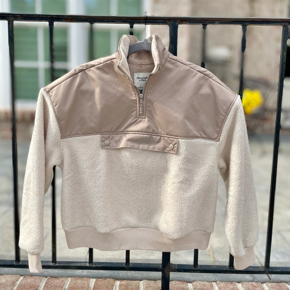 Abercrombie & Fitch Beige Half-Zip Fleece